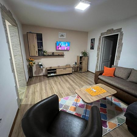 Apartman Su Libero Lägenhet Subotica Exteriör bild