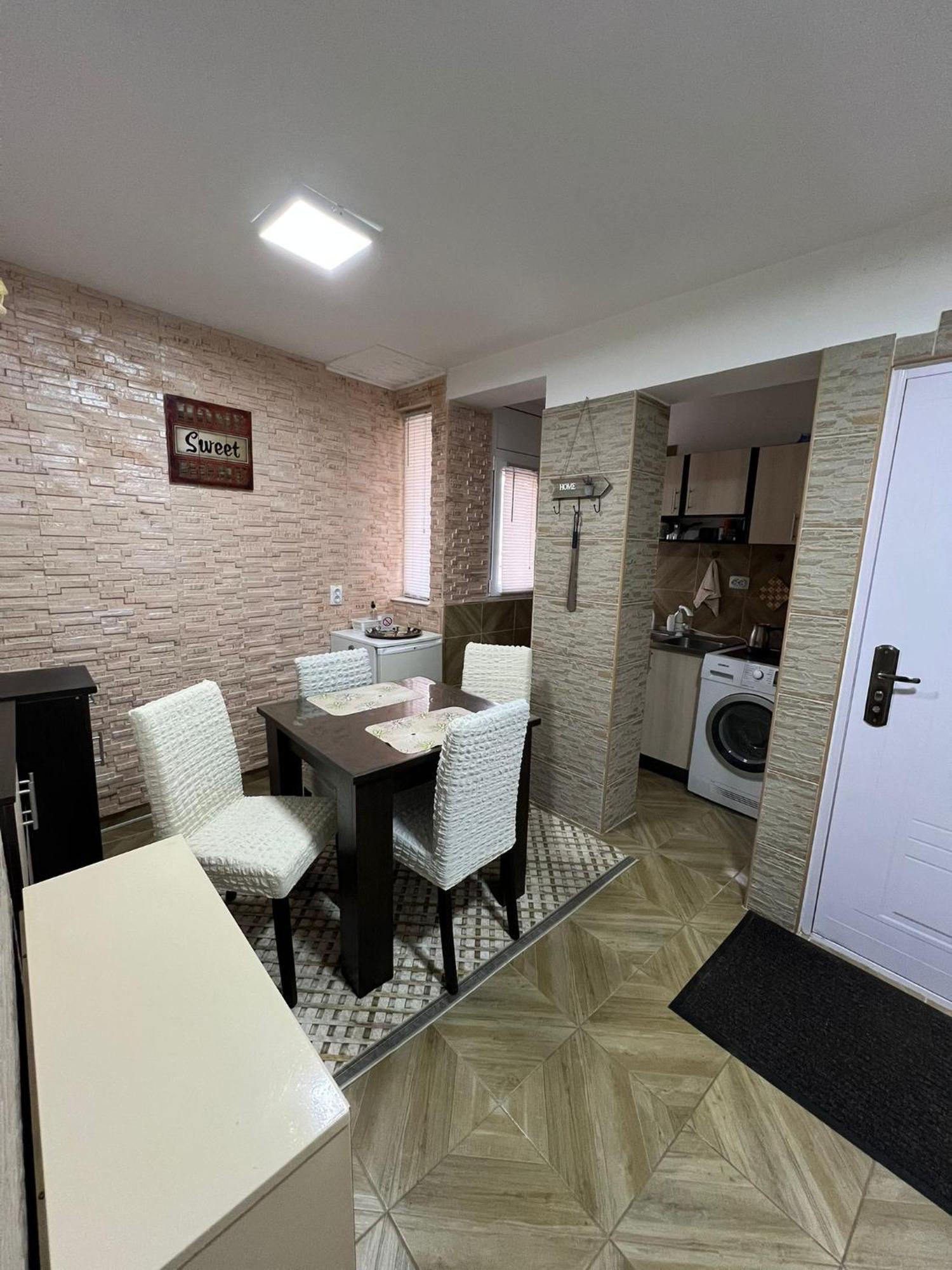Apartman Su Libero Lägenhet Subotica Exteriör bild